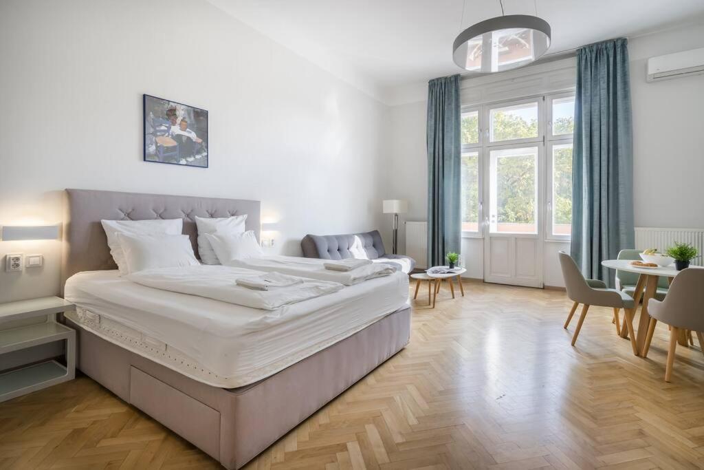 Klauzal Garden City Apartments Βουδαπέστη Εξωτερικό φωτογραφία